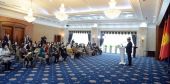 Садыр Жапаров встретился с представительницами различных профессий