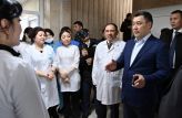 Президент Кыргызстана посетил Национальный госпиталь