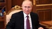 Владимир Путин принял участие в церемонии поднятия флагов на рыболовных судах