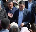 Президент Кыргызстана провел встречу с жителями Узгенского района
