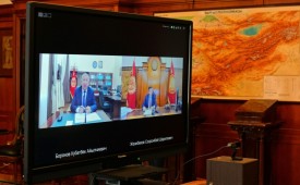 Президент и Премьер-министр Кыргызстана обсудили ситуацию с коронавирусом