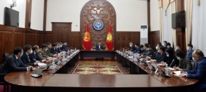 Садыр Жапаров провел совещание с членами нового Правительства республики