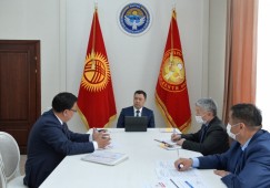 Садыр Жапаров принял председателя правления РКФР 