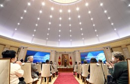 Награждены кыргызстанцы, внесшие существенный вклад в развитие страны