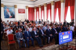 Госсекретарь Суйнбек Касмамбетов принял участие в научной конференции «Имам Сарахси»
