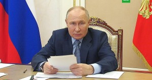 Владимир Путин провел совещание с членами Правительства