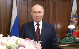 Владимир Путин поздравил российских женщин с 8 Марта