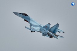 ОАК передала в войска первую в этом году партию самолетов Су-35С