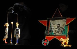 Тбилисский Театр марионеток Резо Габриадзе начинает гастроли в Москве